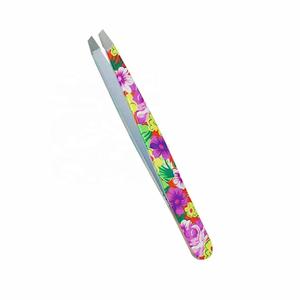 Pinzas Quirúrgicas de Precisión Morje de Acero Inoxidable para Pestañas, Punta Lisa, Opciones Dentadas/Serradas, Diseño a Cuadros, Mango Azul - Product Image 3