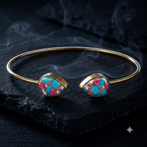 Bracelet manchette ouvert vintage en laiton plaqué or pour femme, avec pierre turquoise sertie en forme de goutte - Product Image 5