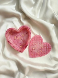 ILAHI's Eco-Friendly Handmade Resin <b>Mold</b> <b>Hand</b> Modeled Modern Christmas Wedding Feng Shui Design Home Decor Soft Interior - Product Image 6