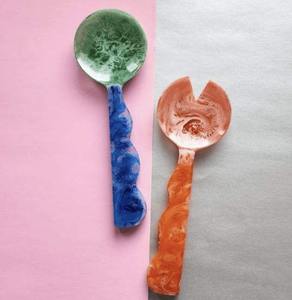 Juego de cucharas de resina artesanales – Juego de cucharas para servir ensalada hechas a mano y ecológicas para la mesa, al mejor precio en India - Product Image 5