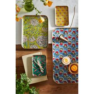 Ensemble de plateaux de service vintage en émail floral, plateau décoratif en fer galvanisé, planche de service de cuisine pour café, thé, collations, boissons - Product Image 1