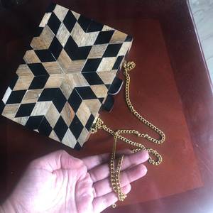 Bolso de Mano de Diseño Ecológico y Moderno, Hecho a Mano con Madera y Resina, Patrón Geométrico, Bolso de Noche, Regalo para Mujer - Product Image 1