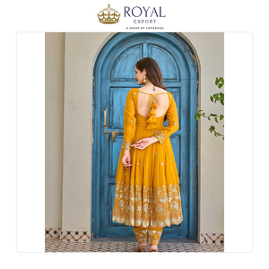 Breed verkochte Indiase kleding, rechtstreeks van de fabriek, premium zware, knapperige zijde met borduurwerk en pailletten, Anarkali pak. - Product Image 2