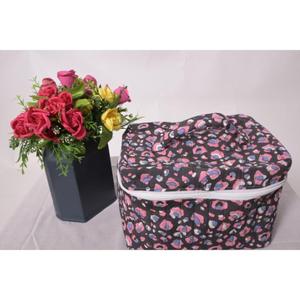 Grande trousse de toilette matelassée en coton à imprimé motif, faite à la main, avec fermeture éclair, pour maquillage et voyage - Product Image 2