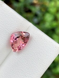 Turmalina rosa natural de forma elegante facetada, piedra preciosa suelta para la elaboración de joyería fina, piedra de cristal. - Product Image 2