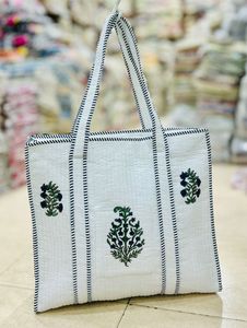 Bolso Tote de Algodón Acolchado Bordado Blanco, Bolso de Hombro Abierto para Playa, Compras y Viajes - Product Image 3