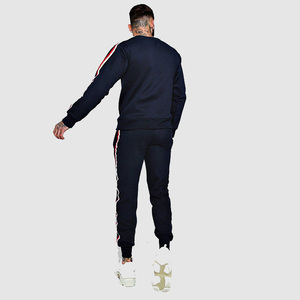 Conjunto Deportivo Unisex Negro de Manga Larga con Cuello Redondo, Sudadera y Pantalones de Poliéster de Color Sólido, Corte Regular, Ropa Deportiva para Otoño - Product Image 6