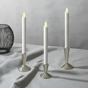 Porte-bougie décoratif en aluminium, surface dorée, design artistique indien moderne, fait main pour les mariages, Noël, décoration de la maison - Product Image 3