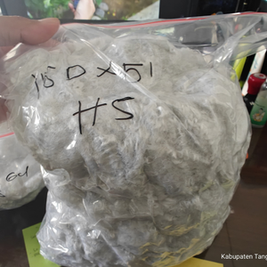 Fibre de polyester régénérée PSF, matériau de rembourrage 100% recyclé, moins de 15DX64MM, 7Dx32MM, 7Dx64MM, origine Indonésie - Product Image 4