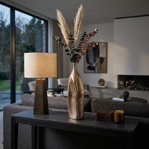 Vase de table contemporain en aluminium, design Art Déco fait main, finition dorée, décor minimaliste, écologique, résistant à l'eau, Jaffs Exports - Product Image 5
