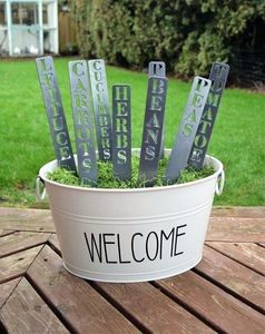 Wall Planters Round <b>Metal</b> Powder Coated Hanging Bracket for Garden Outdoor Use - Product Image 3