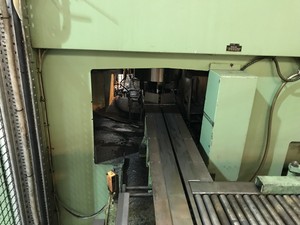 Torno vertical CNC EMAG VSC500 con husillo de trabajo invertido que recorre los ejes principales, para todo tipo de trabajos convencionales y CNC - Product Image 6