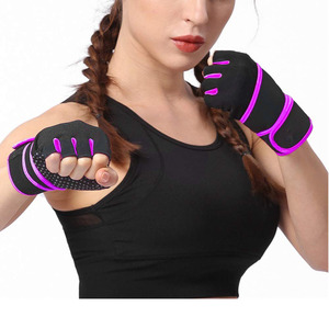 Gants de sport pour hommes et femmes, avec support pour les mains, idéaux pour la musculation, le cross-training et la remise en forme, avec bandes de maintien intégrées pour la musculation. - Product Image 4