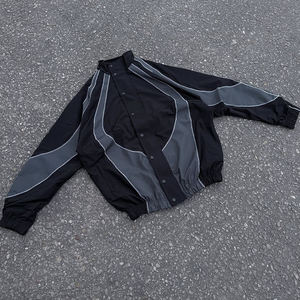 ชุดเซ็ตแทรคสูทประดับคริสตัลแบบกำหนดเอง เสื้อฮู้ดดี้โอเวอร์ไซส์และกางเกงขายาวทรงบาน พิมพ์ลายสไตล์สตรีทแวร์ ชุดเซ็ต 2 ชิ้น - Product Image 3