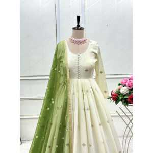 Vestido Largo de Diseñador con Estilo Tradicional, Talla XL, Pent y Dupatta - Product Image 3