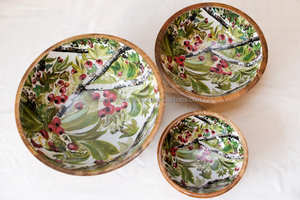 Tazón para Servir de Madera de Acacia con Bayas Rojas Invernales, Ecológico, Clásico y Elegante de 15 cm, para Decoración Festiva de Mesa y Uso Diario - Product Image 4