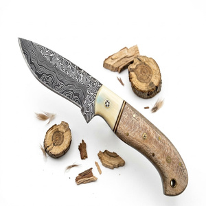 Cuchillo de Caza JEXMOO ENTERPRISES Hecho a Mano con Acero de Damasco, Punta Caída, Mango de Madera, Funda de Cuero, 0.5mm de Grosor, 9 Pulgadas - Product Image 6