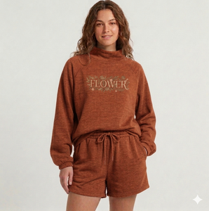 Conjunto de Pantalones Cortos y Top de Cuello Alto para Mujer, Ropa de Invierno Informal, Cómoda, Cálida, Relajada y Elegante - Product Image 1