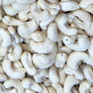 Trusted Supplier Raw Cashew <b>Nuts</b> WW180, WW240, WW320, LP, WS Cashew <b>Nuts</b> Cashew <b>Nuts</b> W320 From Santigo Vietnam - Product Image 1