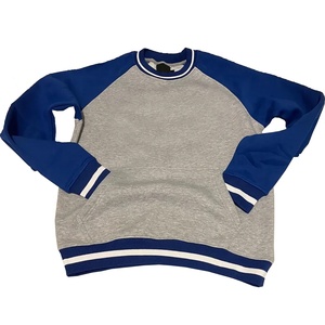 Pull grec personnalisé en maille torsadée longue bleu roi à col ras du cou pour femmes universitaires, idéal pour les sororités et fraternités - Product Image 4