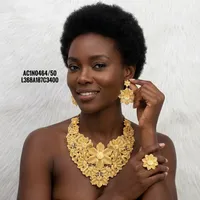 Parure de bijoux tendance et élégante pour femme : Collier long 18 pouces avec pendentif boîte à fleurs, boucles d'oreilles et bagues en laiton plaqué or 18 carats