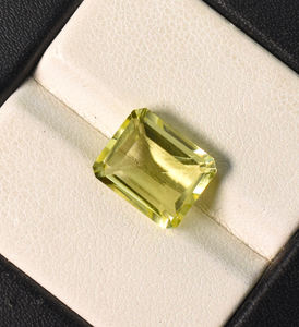 Cuarzo Limón Natural Octogonal 11X9X5 mm 4.05 ct Gema Suelta para Joyería - Product Image 4