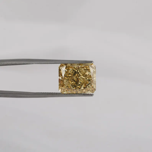 Diamant jaune fantaisie cultivé en laboratoire, taille radiant, certifié, diamant créé en laboratoire avec une clarté élevée et un éclat brillant - Product Image 2