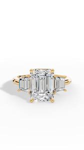 Anillo de Oro 10K con Esmeralda Tri Stone y Diamantes Cultivados en Laboratorio con Corte Baguette, Venta al por Mayor, Fabricante y Proveedor de Joyería Fina OEM - Product Image 5