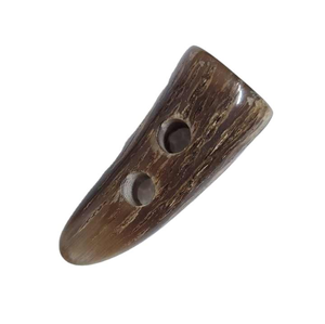 Botones de cuerno de búfalo ecológicos: accesorios elegantes y duraderos para chaquetas y prendas de punto. - Product Image 3