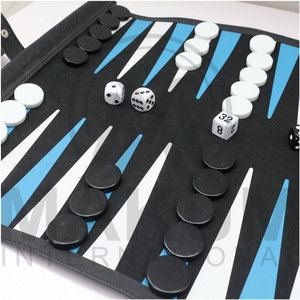 Juego de Backgammon Portátil de Cuero de Alta Calidad Personalizado, Backgammon Enrollable de Viaje con Logotipo Personalizado y Color de Cuero a Elección - Product Image 5