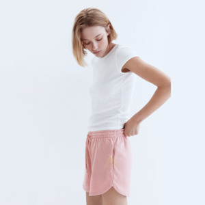 สินค้ามาใหม่ กางเกงขาสั้นผู้หญิง ผ้าฝ้ายฟลีซ 100% สไตล์ฮิปฮอป ปักลาย พิมพ์ลาย ราคาขายส่ง BY Heaven Forces - Product Image 3