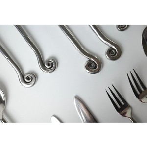 Juego de Cubiertos de Acero Inoxidable 100% Pulido a Espejo, Juego de 5 Piezas Único con Tenedor, Cuchillo y Cuchara para la Cena, Importado de la India - Product Image 5