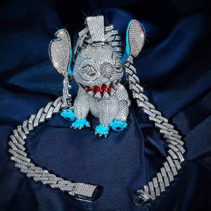 Luxira Jewels Colgante de Moissanita de Plata 925 con Diseño de Dibujos Animados, Engaste de Garra, Bañado en Rodio, Corte Brillante, Unisex, Estilo Hiphop, Uso Diario - Product Image 3