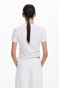 Camiseta Corta Blanca con Cuello Redondo para Mujer, Manga Corta, 100% Algodón Jersey, Estilo Minimalista, Corte Regular, para Todas las Temporadas - Product Image 3