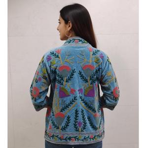 Chaqueta Bordada de Algodón Azul Cielo para Mujer, Estilo Bohemio Étnico con Diseño Floral - Product Image 3