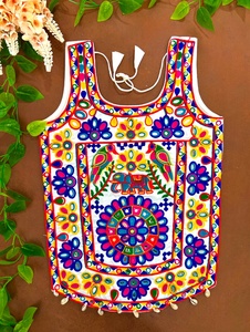 Blusa étnica de algodón con bordados coloridos y detalles de cuentas para mujer, ropa tradicional india y pakistaní para bodas. - Product Image 3