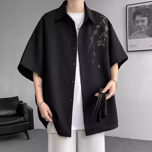 Chemise à manches courtes noire surdimensionnée pour homme avec broderie à la main motif bambou, col rabattu, vêtements décontractés d'été - Product Image 3
