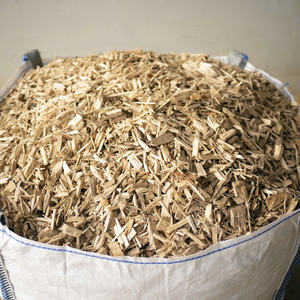 Vente en gros de copeaux de bois en grande quantité en provenance du Vietnam pour les applications de pâte à papier/biomasse combustible à prix avantageux - Product Image 1