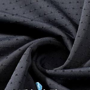 เสื้อยืด OEM แบบกำหนดเองสำหรับฤดูร้อน ผ้าไหมน้ำแข็ง แห้งเร็ว แขนสั้น ระบายอากาศได้ดี ทรงหลวม คอกลม ไซส์ใหญ่สำหรับผู้ชาย - Product Image 4