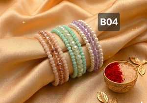 Ensemble de bracelets en perles de cristal faits à la main pour femmes, bracelets d'amitié colorés empilables, bijoux tendance, cadeau pour filles, à porter au quotidien - Product Image 2