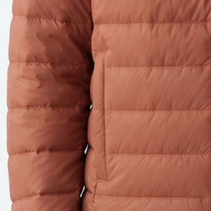 Blouson matelassé d'hiver noir pour homme GENERSA SPORTS, en toile imperméable et coupe-vent, écologique, avec capuche isolée et fermeture frontale. - Product Image 6