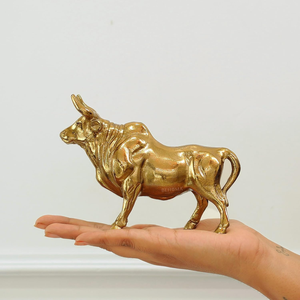 Escultura de Toro de Latón Hecha a Mano, Figura de Toro Poderosa, Estatua Decorativa de Animal de Metal, Lujo para Hogar, Oficina, Mesa - Product Image 4