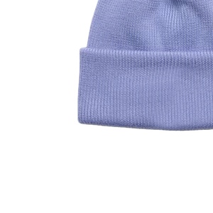 หมวกบีนนี่แบบยูนิเซ็กซ์ทันสมัยและอบอุ่น พร้อมลายพิมพ์ดิจิทัล ผลิตจากอะคริลิก 100% เนื้อนุ่ม เหมาะสำหรับการเดินทางในฤดูหนาวและแฟชั่นลำลอง - Product Image 3