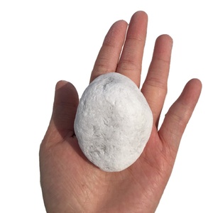 Fournisseur de puces de marbre d'application de villa de puces de pierre de gravier de galet dégringolé par roche blanche naturelle - Product Image 1