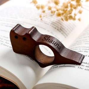 Support de livre en bois personnalisé pour le pouce, lecteur de livre à une main, porte-page, accessoire de lecture en bois fait main, vente en gros - Product Image 6