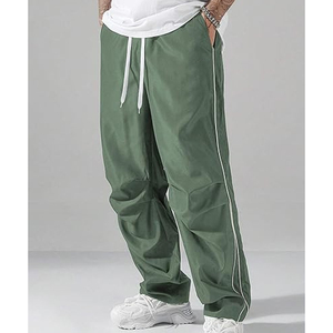 Pantalon de survêtement vert pour homme avec bandes latérales, taille élastique et cordon de serrage, décontracté, respirant, en polyester, pour le printemps - Product Image 4