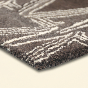 Alfombra de Lana Tejida a Mano, Diseño Tribal Peaks en Color Carbón y Marfil, Ecológica, Antideslizante, Moderna, Rectangular, Geométrica, para Sala de Estar u Hotel - Product Image 5