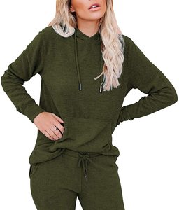 Ensemble de sport pour femme personnalisé avec logo, collection été 2025 – Haut à capuche et short taille élastique, haute élasticité - Product Image 3