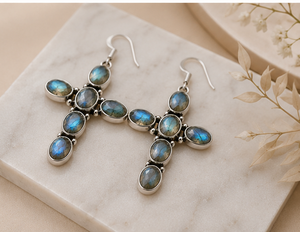 Boucles d'oreilles en labradorite naturelle – Boucles d'oreilles en argent avec labradorite bleue – Bijoux en pierres précieuses faits à la main pour femmes - Product Image 1