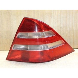 Feu arrière droit d'occasion pour Classe S A2208200264 - Product Image 1